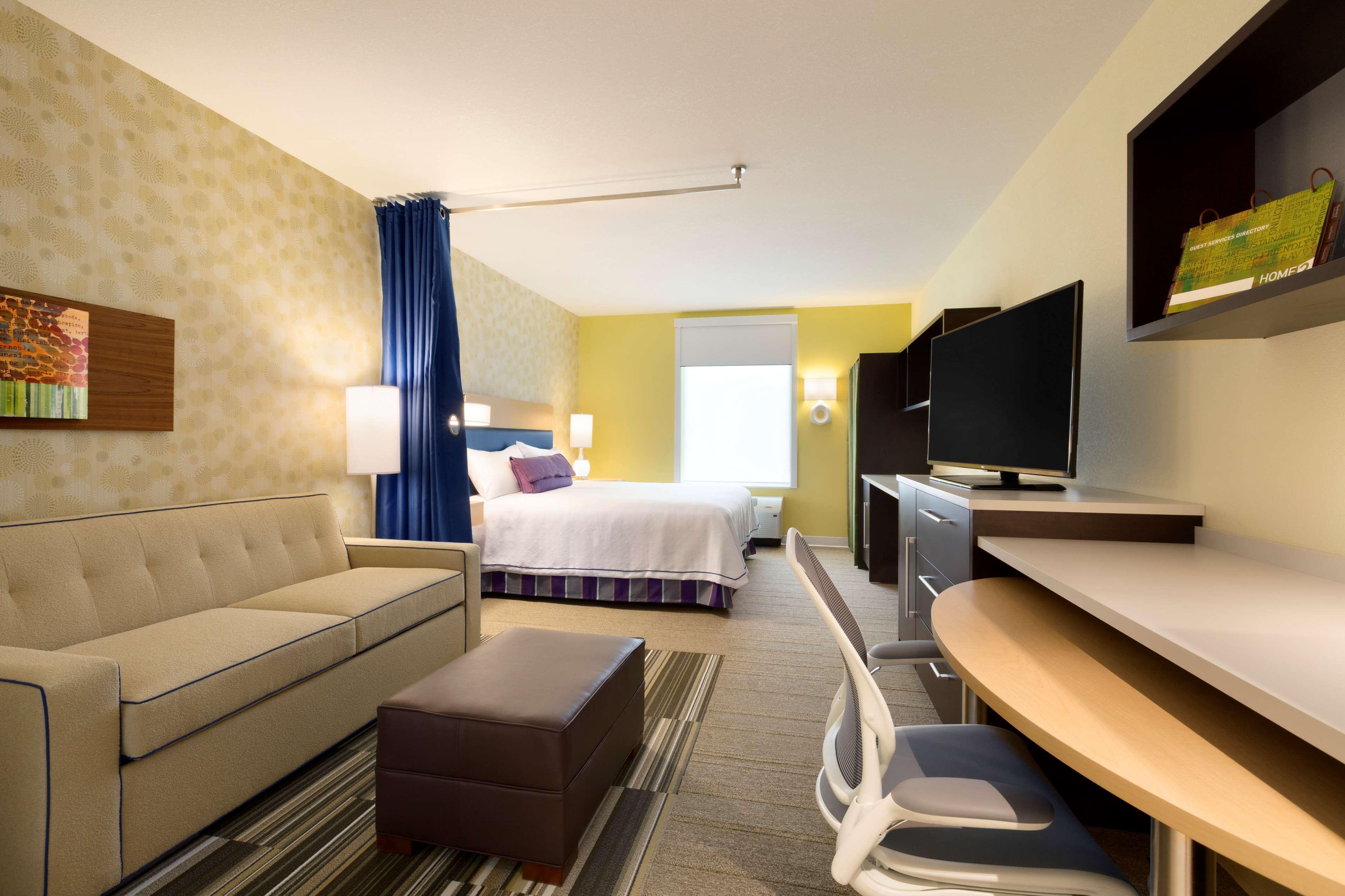 Home2 By Hilton Energy Corridor 3*