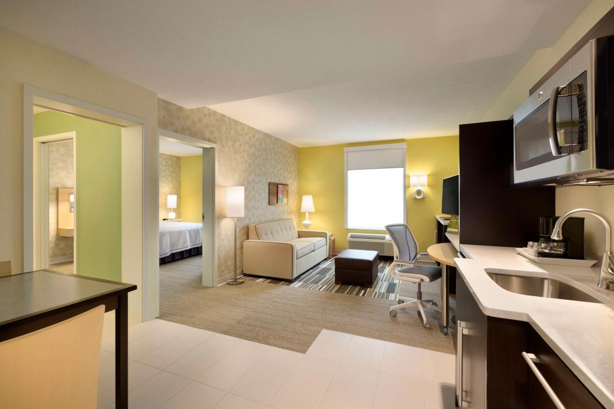 Home2 By Hilton Energy Corridor 3*